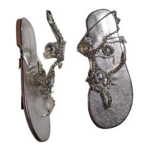 Vtg Y2K Newport News Silver Metallic Faux Leather Jewelry Gem Sandals Sz 6.5